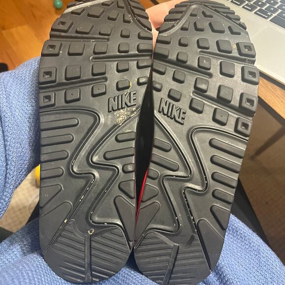 NIKE Air Max, Athletic Shoes, Size 8, Black & Pink - Picture 8 of 8